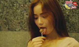 Caitlyn Pauya Lick and Suck a Lollipop Like a Big Cock