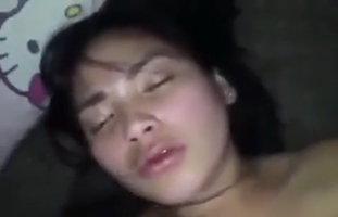 Kinantot Ang Dalagang Pilipina, Hindi Nakapalag sa Sarap!