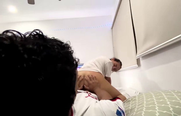 Sige Lang Beb.. Haplusin Mo at Tuhugin Mo Ang Aking Makipot na Talulot